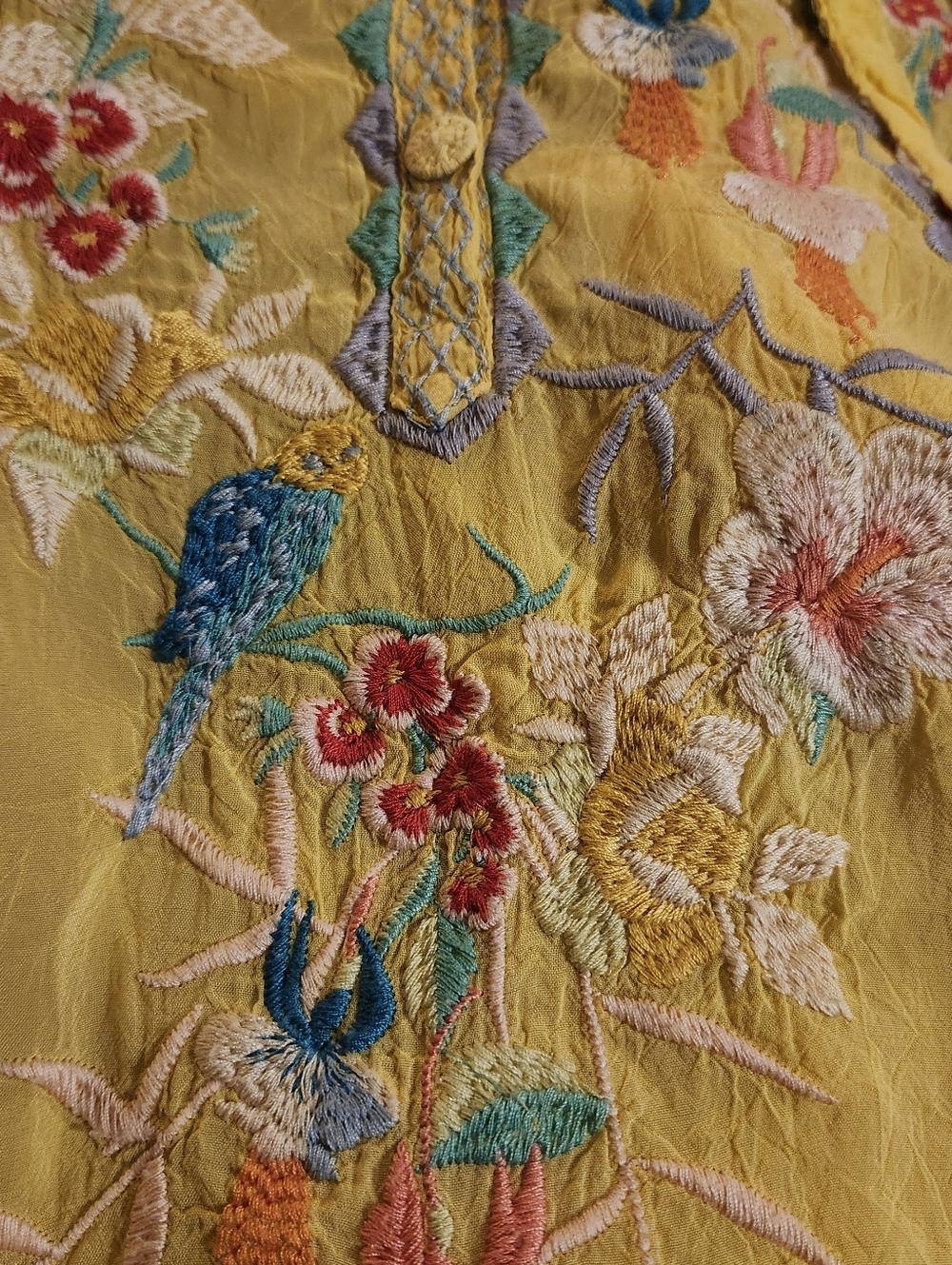 Johhny Was NWOT Embroidered Yellow Tie-Neck Top Sz XL - Picture 6 of 9